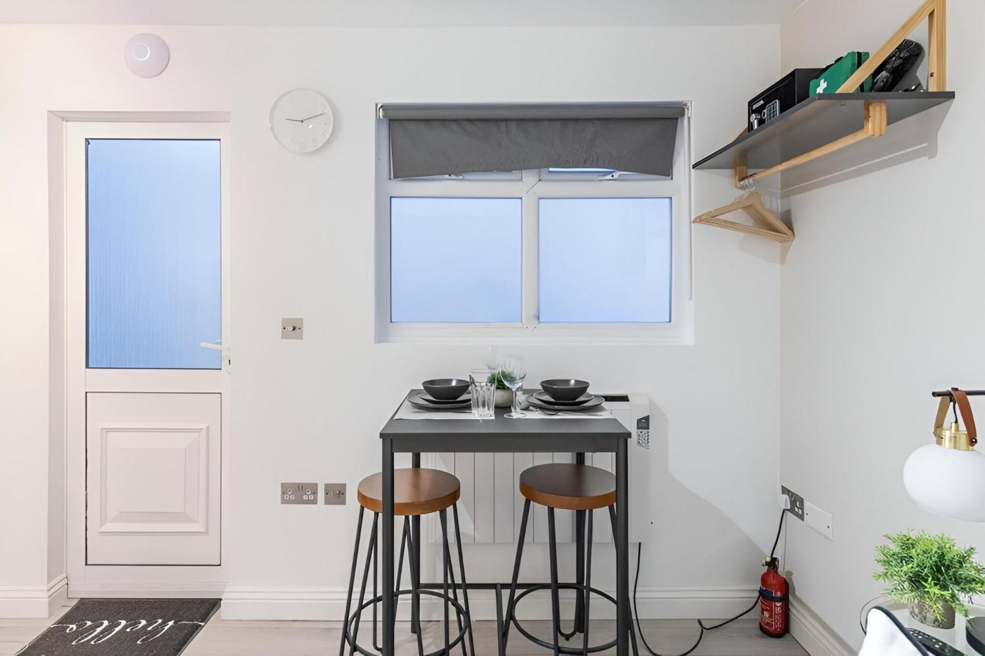 Cozy Vibes Minimalist Apartment *